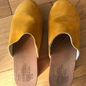 Charlotte Stone Martino Clog Ochre 37